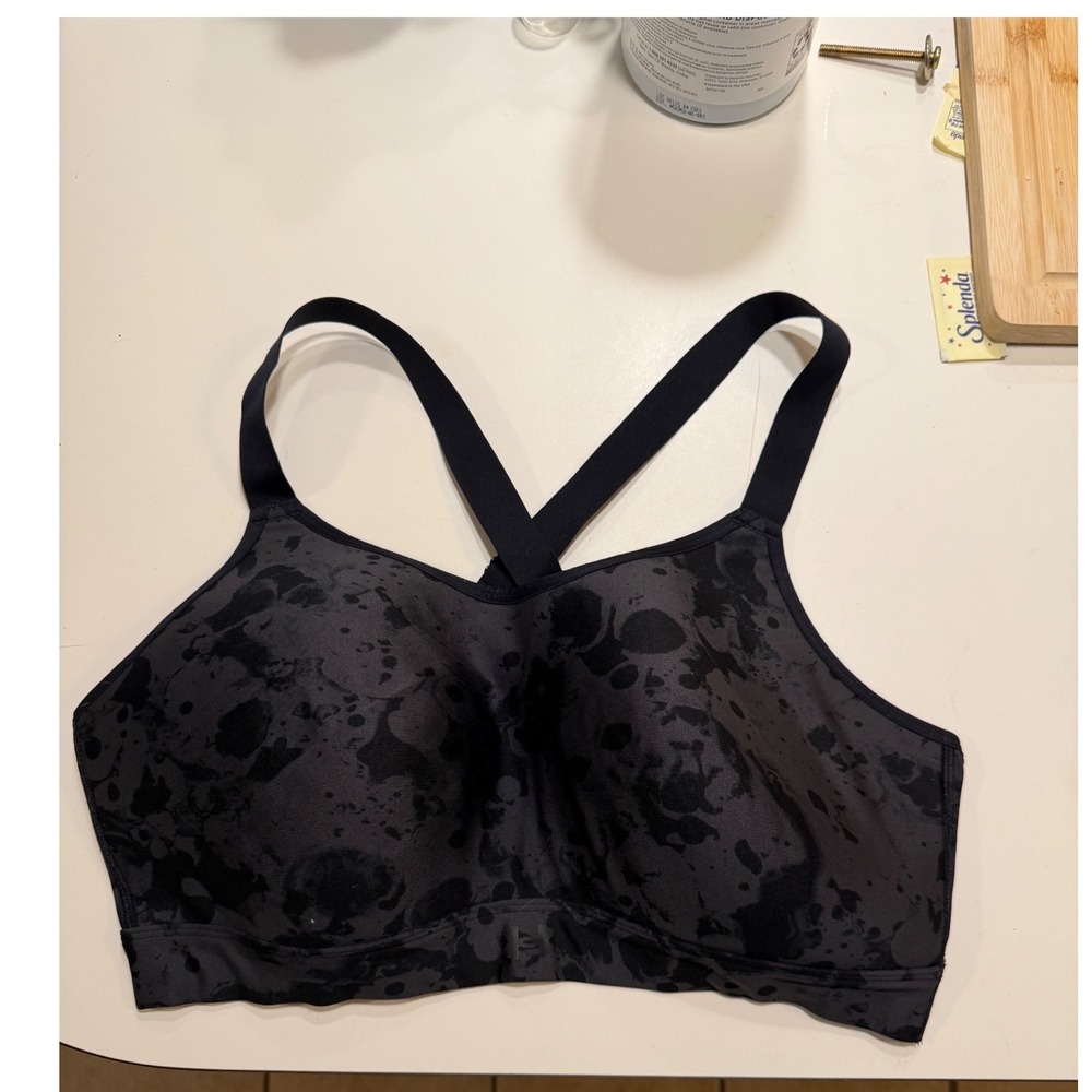 Under Armour Womens High Impact Molded Cup Sports Bra Grey Splatter Print 1X